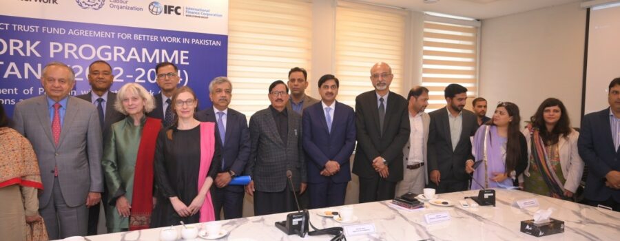 Government of Pakistan and ILO sign MoU for implementation of Better Work